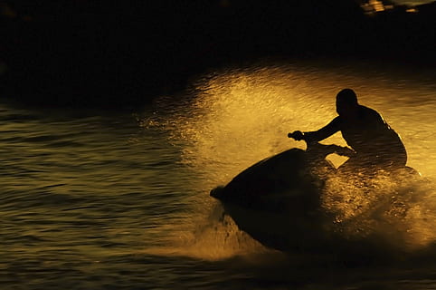 Peru, Ilo Bezirk, Wasser, Silhouette, Sonnenuntergang, eine Person, Ufergegend, Freizeitbeschäftigung, Männer, Natur, Meer, Bewegung, echte Menschen, Lebensstile, Urlaub, Sport, orange Farbe, Ausflug, Urlaube, draußen, 2K, CC0, gemeinfrei, lizenzfrei