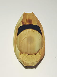 goutte de pluie, gâteau, clair, laissez tomber, fond blanc, prise de vue en studio, à l'intérieur, Nourriture et boisson, nature morte, aliments, fermer, personne, fraîcheur, coupé, jaune, objet unique, alimentation saine, directement au-dessus, forme, vue grand angle, bien-être, prêt à manger, table, espace de copie, 4K, CC0, domaine public, libre de droits