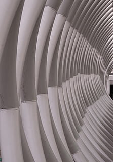architettura, costruzione, scala, fuori modello, modello, spirale, finestra, arco, arcuato, corridoio, cupola, lucernario, soffitto a volta, bobina, rotore, macchina, ringhiera, corrimano, buco, ornamento, fotogramma intero, sfondi, Colore bianco, nessuno, in casa, avvicinamento, design, forma geometrica, curva, struttura costruita, industria, carta, ripetizione, astratto, giorno, modo di trasporto, moderno, lavoro d'ufficio, 4K, CC0, dominio pubblico, privo di copyright