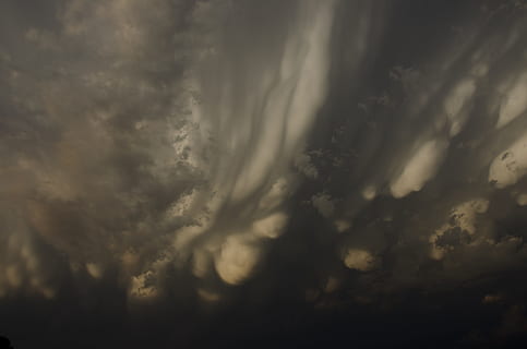 nuvole bianche, cielo, nube, nuvoloso, tempesta, buio, pioggia, tramonto, deserto, monsone, natura, tempo metereologico, nuvola - cielo, Cloudscape, sfondi, all'aperto, cielo drammatico, temporale, Paesaggi, luce - fenomeno naturale, notte, spazio, meteorologia, crepuscolo, astratto, bellezza nella natura, blu, luce del sole, nessuno, giorno, estate, clima, sole, Paradiso, cielo lunatico, stratosfera, 4K, CC0, dominio pubblico, privo di copyright