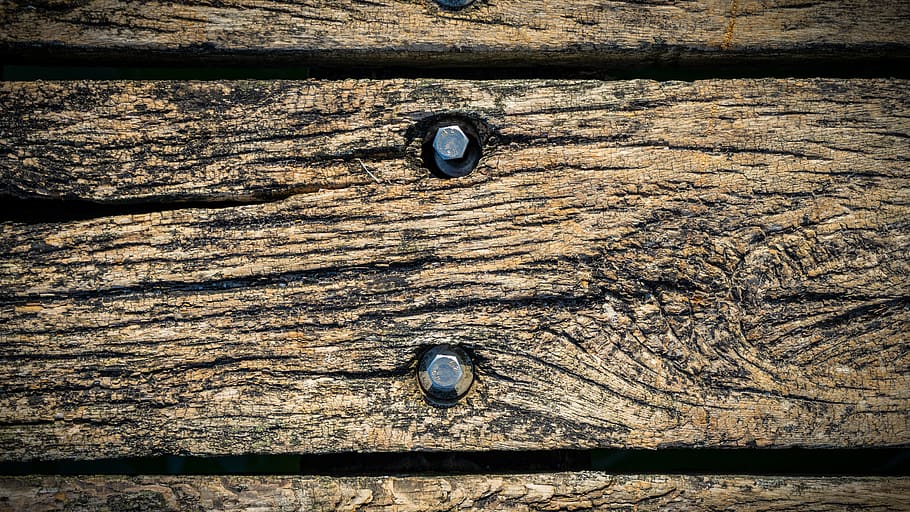 Struktur, Muster, Korn, Textur, Holz, Holzplanke, Hintergrund, Oberfläche, Holzstruktur, Holz - Material, texturiert, Hintergründe, keine Leute, Vollbild, Nahansicht, Metall, Schraube, Tag, draußen, Nuss - Verschluss, alt, Brett, Detail, Nagel, Tür, Sonnenlicht, High Angle View, 5K