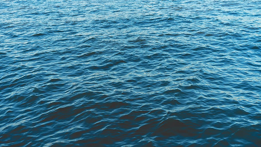 onde, toni, buio, ondulazione, blu, lago, oceano, acqua, fotogramma intero, lungomare, mare, sfondi, increspato, bellezza nella natura, nessuno, giorno, natura, la tranquillità, vista dall'alto, scenics - natura, modello d'onda, all'aperto, modello, idilliaco, movimento, piscina, 5K