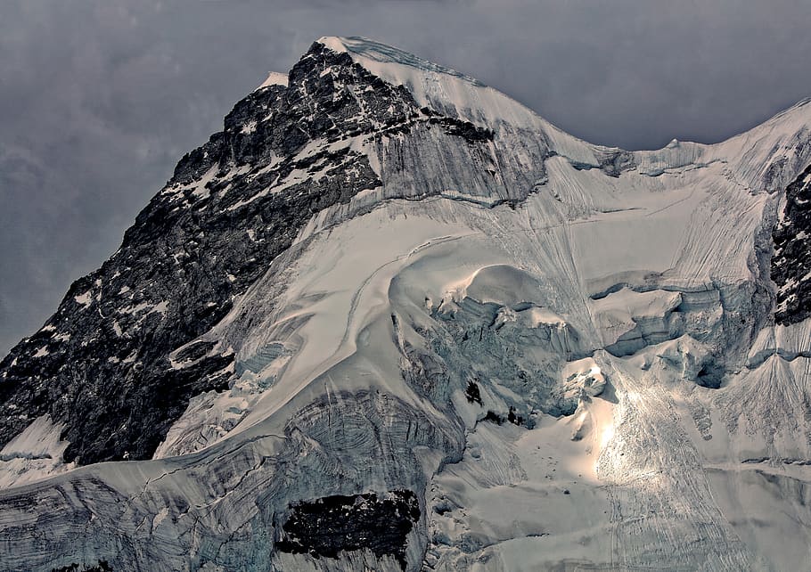 muntanya blanca, muntanya, naturalesa, a l'aire lliure, gel, neu, glacera, Serra, pic, suïssa, jungfraujoch, gris, muntanya × alps × herba × neu × rock × pedra × säntis × cable × cotxe × telefèric × torre × pilota × suïssa × núvol × cel × turisme × muntanya alta ×, nevat, allau, paisatge, esport, esports, pista, surf de neu, hivern, temperatura de fred, bellesa a la natura, escenics - natura, escena tranquil·la, muntanya nevada, cel, medi ambient, tranquil·litat, escena no urbana, cap gent, cim de muntanya, rock, majestuós, formació, cràter volcànic, 5K