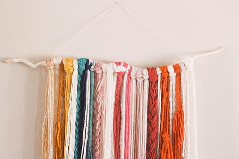 arancia, rosa, cantieri, stringa, filato, tessile, attaccatura al muro, mestiere, struttura, colorato, luminosa, interno, arredamento, decorazione, avvicinamento, dettaglio, casa, fibra, arte, creatore, arcobaleno, fatto a mano, capi di abbigliamento, moda, cotone, sospeso, indumento, Materiale, multicolore, nessuno, modello, sfondi, lana, eleganza, bianca, colori, industria tessile, biancheria, blu, in casa, 4K, CC0, dominio pubblico, privo di copyright