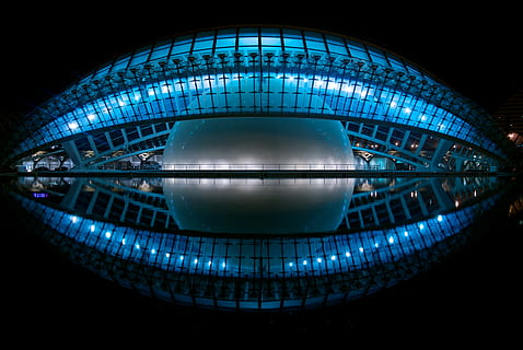 Arsitektur, bangunan, infrastruktur, struktur, pembentukan, stadion, gelap, malam, lampu, refleksi, berkilau, diterangi, bentuk, bentuk geometris, peralatan penerangan, biru, fenomena cahaya - alami, lingkaran, bersinar, bola, teknologi, futuristik, abstrak, Desain, bola Disko, latar belakang hitam, modern, kilau, terang, dunia malam, tahap, lampu listrik, 2K, CC0, domain publik, bebas royalti