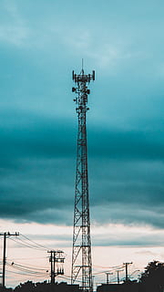 pilka, bokštas, mėlyna, dangus, statybos kranas, Brazilija, americana, strypas. arnaldo júlio mauerberg, elektrinis prietaisas, antena, lauke, spire, architektūra, pastatas, kabelis, žemės, pobūdį, elektros perdavimo bokštas, elektros laidai, siluetas, augmenija, augalų, technologijos, debesis - dangus, ryšį, komunikacijos, žemas kampo vaizdas, transliavimo, aukštas - aukštas, pastatyta struktūra, antena - antena, pasauliniai ryšiai, nėra žmonių, elektros energijos, belaidžio ryšio technologija, palydovą, telekomunikacijų įranga, maitinimo šaltinis, elektros įranga, radijo banga, 5K, CC0, Viešasis domenas, nemokamai