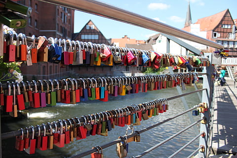 bridge railing, castles, padlocks, connectedness, love, romantic, love locks, colorful, symbol, promise, bridge, loyalty, combines, friendship, padlock, romance, love symbol, lock, architecture, security, built structure, in a row, hanging, day, safety, water, protection, abundance, connection, love lock, large group of objects, nature, railing, variation, positive emotion, bridge - man made structure, outdoors, no people, order, 4K, CC0, public domain, royalty free