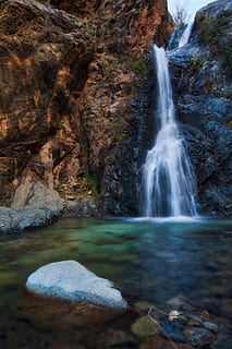bilde, fossefall, dagtid, miljø, strømme, landskap, fjell, natur, naturfotografering, bergarter, scenisk, steiner, strøm, vann, foss, villmark, stein, rock-objekt, fast, lang eksponering, bevegelse, skjønnhet i naturen, bergformasjon, naturskjønnhet - natur, land, sløret bevegelse, ingen folk, rennende vann, ikke-urbane scene, dag, strømmer, utendørs, kraft i naturen, fallende vann, erodert, 5K, CC0, offentlig domene, opphavsrett gratis