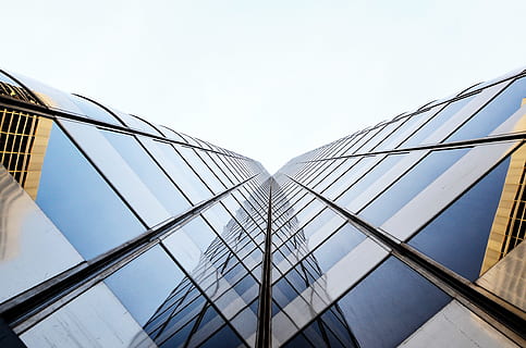 finestre di vetro, grattacielo, costruzione, architettura, struttura, città, angolo, blu, urbano, bicchiere, riflessione, minimo, San Francisco, finestra, moderno, vetro - materiale, edificio per uffici, struttura costruita, esterno dell'edificio, scena urbana, facciata, attività commerciale, Torre, acciaio, cielo, industria di costruzioni, futuristico, all'aperto, distretto del centro, alto - alto, finanza, forma geometrica, nessuno, astratto, vita di città, design, caratteristica della parete, modello, paesaggio urbano, sfondi, 4K, CC0, dominio pubblico, privo di copyright
