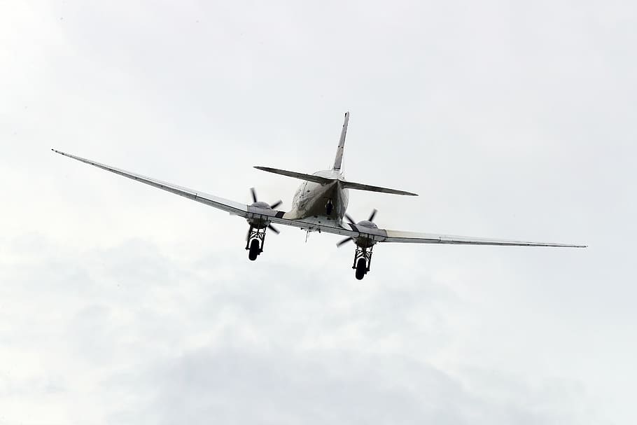 avió de vol blanc, avió, transport, avions, vol, volant, Estats Units, kidron, avió de línia, en l'aire, blanc i negre, jet, avió de guerra, vehicle aeri, manera de transport, cel, viatjar, vista d’angle baix, a l'aire, moviment, naturalesa, en moviment, dia, cap gent, viatge, avió comercial, helicòpter, a l'aire lliure, indústria aeroespacial, núvol - cel, directament a sota, arribada, 5K