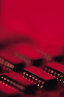elektronik, devreler, kırmızı, ışık, bilgisayarlar, teknoloji, transistörler, sanat kültürü ve eğlence, müzik, seçici odak, stüdyo çekimi, içeriye, kapatmak, Rock müzik, insansız, kontrol, kopya alanı, ekipman, tek nesne, renkli arka plan, performans, ses ekipmanı, kırmızı arka plan, iletişim, gece hayatı, , CC0, kamu malı, telif ücretsiz