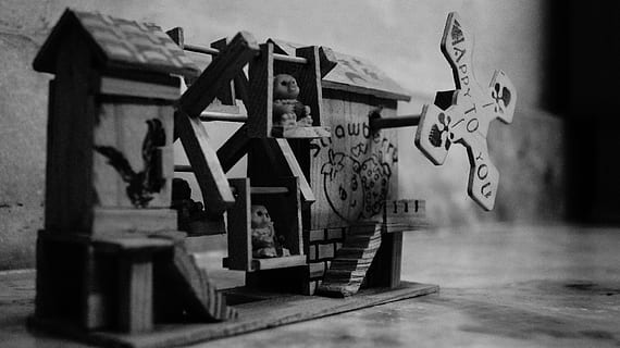 India, text, nici o persoana, în interior, artă și sculptură, comunicare, zi, creativitate, lemn - material, să se concentreze asupra primelor elemente, a închide, jucărie, western script, arhitectură, spiritualitate, metal, credință, religie, vechi, reprezentare, 5K, CC0, domeniu public, fără drepturi de autor