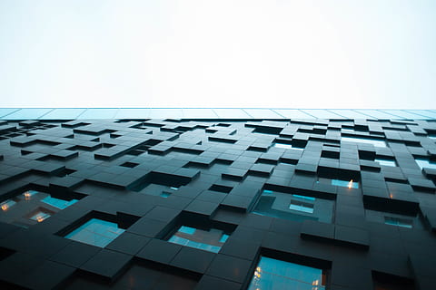 Gebäude, Barcode, Gebäudehülle, die Architektur, gebaute Struktur, Himmel, Flachwinkelansicht, Stadt, modern, klarer Himmel, Bürogebäude außen, keine Leute, Fenster, Tag, Muster, Büro, Glas - Material, kopieren sie platz, draußen, Natur, große Höhe, Wolkenkratzer, Wohnung, 5K, CC0, gemeinfrei, lizenzfrei