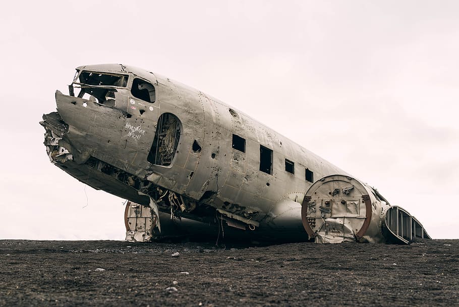 fly, forfalt, forfall, forvitret, forlatt, luftfart, krasjet, korrosjon, korrodert, luftfartøy, rust, gammel, himmel, transport, transportmiddel, reise, natur, dag, foreldet, land, ulykker og katastrofer, skadet, brak, ingen folk, ødelagt, forverring, utendørs, flyindustrien, marinen, 5K