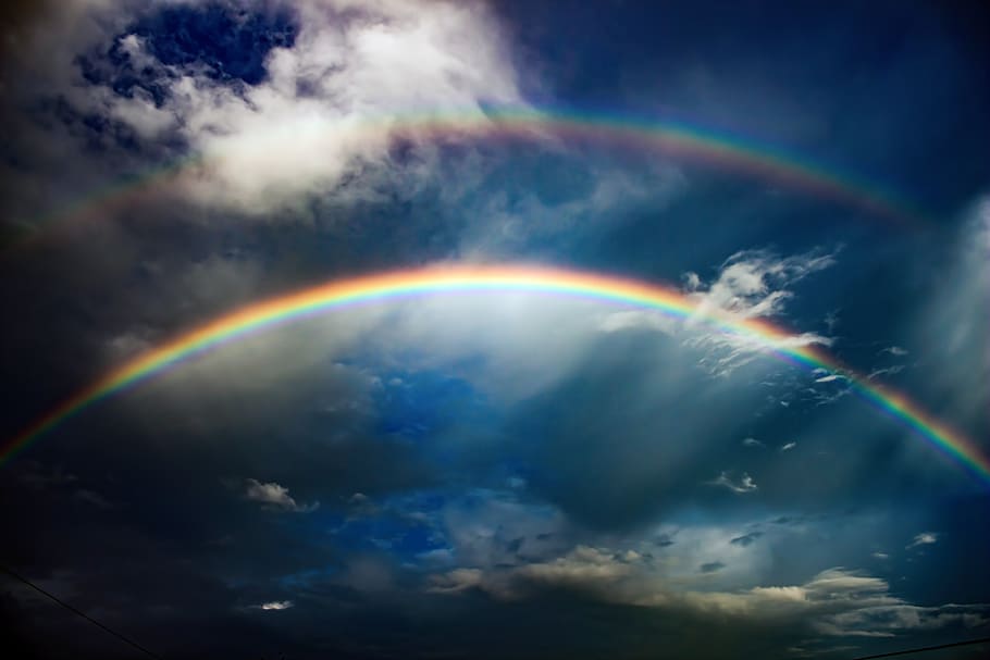 doppio arcobaleno, Cloudscape, nuvole, cielo, blu, Dramma, arcobaleno, colori, prisma, sera, buio, bellezza nella natura, nessuno, scenics - natura, multicolore, nuvola - cielo, natura, idilliaco, la tranquillità, scena tranquilla, all'aperto, giorno, spazio, luce del sole, fenomeno naturale, Inquadratura dal basso, luce - fenomeno naturale, 5K