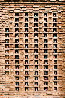 cărămidă, buddha, cadru complet, fundaluri, nici o persoana, lemn - material, arhitectură, model, zi, construită, a închide, metal, perete, exteriorul clădirii, consecutiv, clădire, în aer liber, vechi, repetiţie, grup mare de obiecte, zid de cărămidă, 4K, CC0, domeniu public, fără drepturi de autor