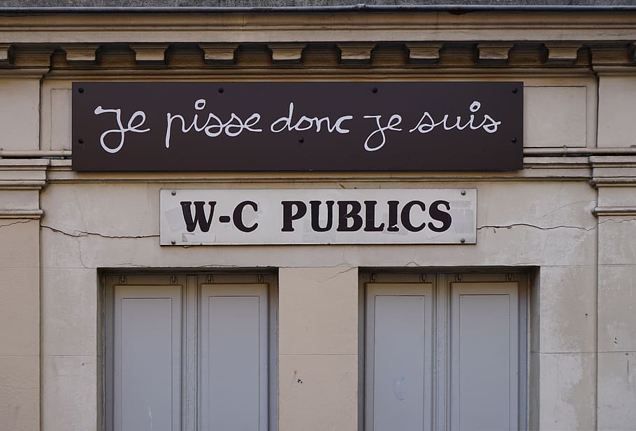 wc publics, biuro pocztowe, tekst, drzwi, symbol, znak, artysta, artysta ben, grafika, ładny, wc publiczne, nizza, Francja, frankreich, ben, toaleta, cote azur, alfabet, budynek biurowy, na zewnątrz budynku, architektura, porozumiewanie się, zbudowana struktura, pismo zachodnie, żadnych ludzi, wejście, biznes, drewno - materiał, dzień, Zamknięte, jedzenie i picie, fasada, restauracja, na dworze, przemysł spożywczy, budynek, 5K