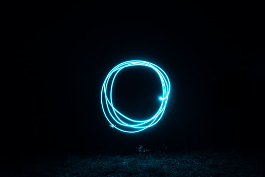 blå, led, streng lys, belyst, glødende, nat, lys - naturligt fænomen, form, bevægelse, plads, astronomi, lang eksponering, stjerne - rum, natur, sort farve, kreativitet, abstrakt, geometrisk form, himmel, mysterium, cirkel, futuristisk, lys maleri, udendørs, sort baggrund, neon, tråduld, lys, 5K