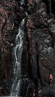 vandfald, genforening, klippe, udendørs, fritids aktiviteter, vandring, klint, hule, natur, murbrokker, sti, ødemark, rock-objekt, rock formation, solid, rigtige mennesker, fritidsaktivitet, aktivitet, skønhed i naturen, lang eksponering, bevægelse, eventyr, livsstil, mennesker, dag, klatring, sport, lav vinkel visning, Kvinder, formation, 5K, CC0, offentligt domæne, royaltyfrie