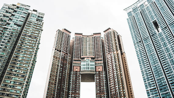 architectuur, gebouw, infrastructuur, hemel, wolkenkrabber, toren, stad, horizon, stedelijk, ingebouwde structuur, buitenkant van het gebouw, kantoorgebouw buitenkant, groot hoog, lage hoekweergave, kantoor, modern, bedrijf, woonwijk, geen mensen, dag, zakelijke activiteiten, buitenshuis, natuur, Financieël district, appartement, 5K, CC0, publiek domein, royaltyvrij