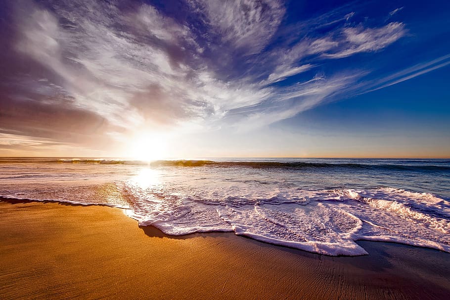 vora del mar, blanc, blau, cel, posta de sol, platja, bonic, núvols, medi ambient, escuma, hdr, horitzó, idíl·lic, paisatge, naturalesa, oceà, pacífica, relaxant, sorra, escènic, mar, paisatge marí, Riba, splash, estiu, sol, sortida del sol, navega, vacances, aigua, onades, fusta, núvol - cel, terra, escenics - natura, bellesa a la natura, esport, horitzó sobre l’aigua, moviment, tranquil·litat, esport aquàtic, surf, escena tranquil·la, a l'aire lliure, 1080P
