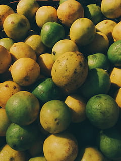 calce gialla, pianta, cibo, frutta, agrumi, lime, Limone, uovo, produrre, pompelmo, arancia, fragola, pomelo, papaia, Kiwi, Figura, Mango, Mela cotogna, vene, durian, sfera, mangiare sano, benessere, cibo e bevande, grande gruppo di oggetti, freschezza, sfondi, abbondanza, fotogramma intero, natura morta, mercato, nessuno, colore verde, avvicinamento, in vendita, bancarella, giorno, vista dall'alto, giallo, maturo, 2K, CC0, dominio pubblico, privo di copyright