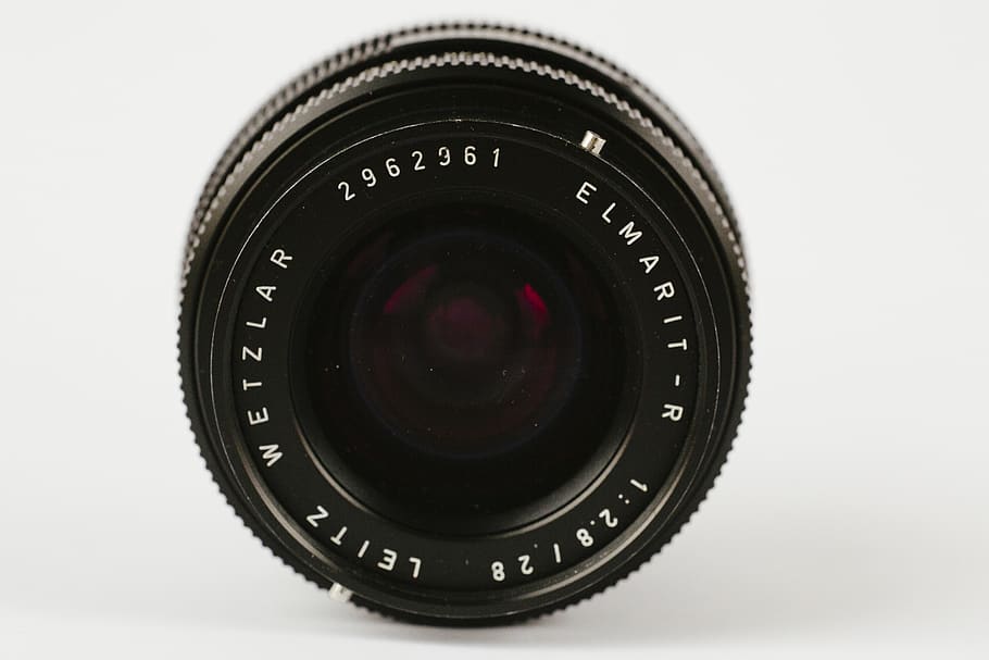 electrònica, lent de la càmera, creatiu, r, negre, cos, elèctric, fons, neourban, analògic, telèfons, vintage, obturador, contemporani, foto, fotografia, focus, Fet a Alemanya, leitz, estil, temes de fotografia, fons blanc, tir de l'estudi, equip fotogràfic, tecnologia, sol objecte, càmera - equip fotogràfic, lent - instrument òptic, tallar, lent - ull, primer pla, càmera, cercle, a l'interior, color negre, cap gent, forma, forma geomètrica, càmera digital, equipament, modern, càmera slr, netejar, 5K
