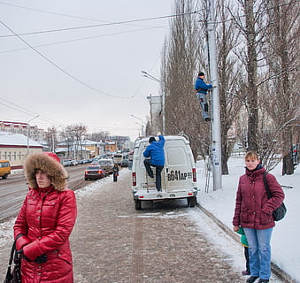 electrical, electricity, engineer, gray, grey, inspector, man, person, sky, telecommunicatio, tower, transmission, work, worker, winter, cold temperature, warm clothing, tree, snow, transportation, mode of transportation, clothing, nature, real people, women, motor vehicle, architecture, day, bare tree, rear view, car, building exterior, group of people, 2K, CC0, public domain, royalty free