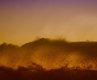 splash sand, soloppgang, solnedgang, skumring, himmel, rød himmel, natur, utendørs, bølge, vann, tekstur, landskap, tåke, vær, farge, oransje, gløde, sprut, gress, anlegg, miljø, naturskjønnhet - natur, ingen folk, land, gul, ro, skjønnhet i naturen, varme - temperatur, rolig scene, oransje farge, fjell, morgen, ikke-urbane scene, felt, gullfarget, kraft i naturen, 2K, CC0, offentlig domene, opphavsrett gratis