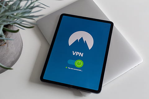 vpn πλαίσιο, συσκευή, δισκίο, τεχνολογία, ασύρματη τεχνολογία, επικοινωνία, ψηφιακό δισκίο, δίκτυο υπολογιστών, σύνδεση, Διαδίκτυο, φορητή συσκευή πληροφοριών, υπολογιστή, έξυπνο τηλέφωνο, κινητό τηλέφωνο, οθόνη, οθόνη αφής, φορητότητα, σύμβολο, επιχείρηση, οθόνη της συσκευής, γκρο πλαν, κείμενο, εικονίδιο υπολογιστή, εφαρμογή για κινητό, χωρίς κόσμο, παγκόσμιες επικοινωνίες, γραφικό περιβάλλον διεπαφής χρήστη, μήνυμα, 5K, CC0, δημόσιος τομέαςα, χωρίς δικαιώματαe