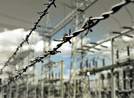 germany, fence, safety, wire, security, protection, barbed wire, boundary, barrier, no people, focus on foreground, metal, nature, day, sharp, close-up, sky, outdoors, sign, selective focus, warning sign, 2K, CC0, public domain, royalty free