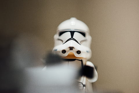 Singapore, macro, clone trooper, bokeh, giocattolo, avvicinamento, Guerre stellari, rappresentazione, singolo oggetto, nessuno, in casa, rappresentazione umana, attività commerciale, divertimento, travestimento, creatività, maschera, arte e artigianato, maschera - travestimento, natura morta, copia spazio, messa a fuoco selettiva, umorismo, 5K, CC0, dominio pubblico, privo di copyright