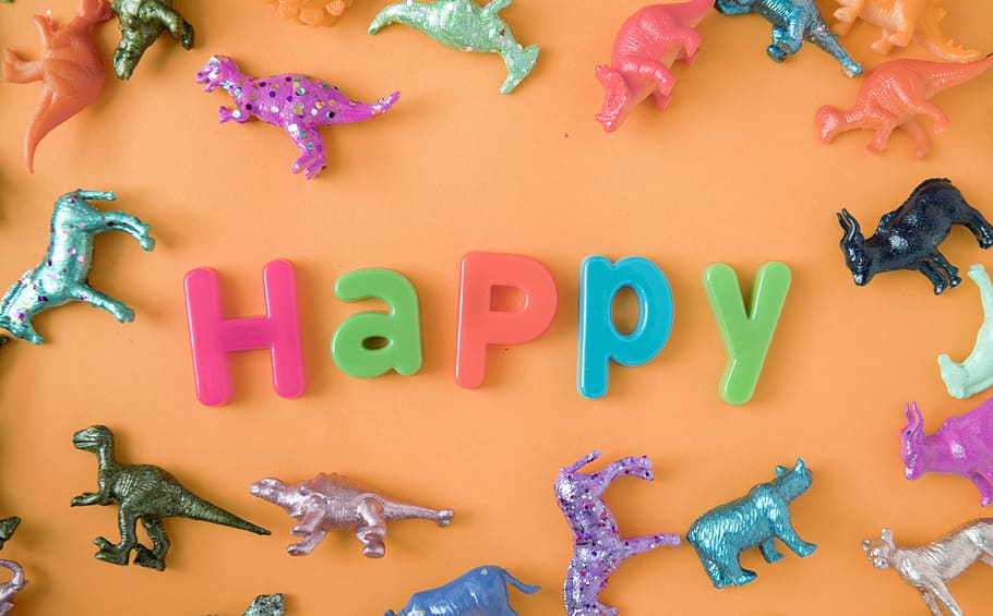 antic, animals, assortit, assortiment, fons, infància, primer pla, col · lecció, color, colorit, dinosaure, efectes, elefant, entreteniment, extingit, figura, figureta, diversió, girafa, felicitat, feliç, aïllat, multicolor, a l'interior, text, educació, aprenentatge, descendència, tir de l'estudi, carta, comunicació, nen, alfabet, joguina, gran grup d'objectes, gent, fons de colors, guió occidental, plàstic, 4K