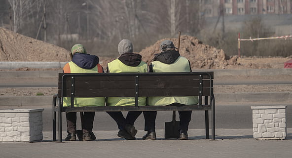 working, bench, vacation, work, break, people, real people, group of people, rear view, men, day, full length, clothing, occupation, togetherness, wood - material, nature, outdoors, hat, helmet, lifestyles, uniform, warm clothing, 5K, CC0, public domain, royalty free