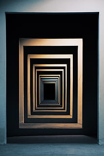 corridoio grigio, spirale, bobina, modello, alloggiamento, Singapore, astratto, mazzo vuoto, notte, sala, hdb, triangolo, arte Moderna, arte, acciaio, calcestruzzo, viola, galleria d'arte, cuore, manifesto, annuncio pubblicitario, architettura, in casa, struttura costruita, prospettiva decrescente, costruzione, nessuno, design, scala, punto di fuga, gradini e scale, direzione, forma, forma geometrica, ripetizione, ringhiera, vuoto, assenza, direttamente sotto, 4K, CC0, dominio pubblico, privo di copyright