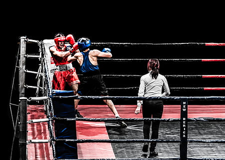 rund, kamp, ringe, blå, rød, hard, truffet, handling, boksing, sport, boxe, bokse ring, boksing - sport, stående, mennesker, konkurranse, menn, full lengde, gruppe med folk, voksen, innendørs, hanner, boksehanske, unge menn, forfra, ung voksen, sportsman, svart bakgrunn, 4K, CC0, offentlig domene, opphavsrett gratis