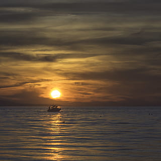 solnedgang, skyer, himmel, ocean, vand, nikon, natur, Foto, D7200, sol, hav, skønhed i naturen, scenics - natur, sky - himmel, horisont over vand, orange farve, horisont, ro, rolig scene, havnefronten, sollys, silhuet, idyllisk, afspejling, udendørs, 1080P, CC0, offentligt domæne, royaltyfrie