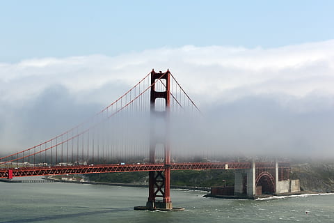 golden, Torbrücke, Neu, York, die Architektur, Brücke, Gebäude, Wolken, Verbindung, Tageslicht, berühmt, Nebel, nebelig, Golden Gate Bridge, Wahrzeichen, Landschaft, San Francisco, Himmel, Suspension, der Verkehr, Transportsystem, städtisch, Wasser, Brücke - künstliche Struktur, gebaute Struktur, Hängebrücke, Reiseziele, Transport, wolke - himmel, Ingenieurwesen, Natur, Tourismus, Reise, Stadt, Bucht, Wolkenkratzer, 1080P, CC0, gemeinfrei, lizenzfrei