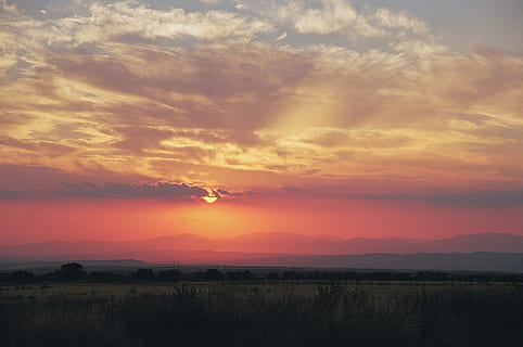 solnedgang, skumring, himmel, skyer, landskab, felter, natur, skønhed i naturen, scenics - natur, sky - himmel, ro, rolig scene, miljø, ingen mennesker, ikke-urbane scene, idyllisk, silhuet, orange farve, jord, plante, udendørs, sol, dramatisk himmel, 720P, CC0, offentligt domæne, royaltyfrie