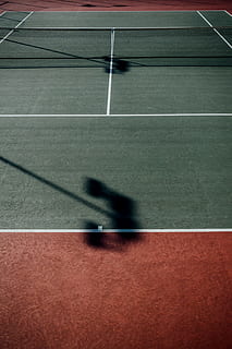 quadra de tênis, linha, vermelho, verde, Espanha, mínimo, limpar \ limpo, esporte, tênis, Tribunal, rede de tênis, sombra, net - equipamento desportivo, visão de alto ângulo, dia, atividade de lazer, pessoas, ausência, estilos de vida, movimento, ao ar livre, linha de jardas - esporte, bola de tênis, movimento borrado, concorrência, vitalidade, linha divisória, 5K, CC0, domínio público, royalty free