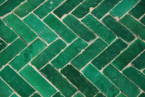 rajoles, verd, diagonal, rajola, disseny, geomètric, mosaic, color, textura, decoratiu, colorit, decoració, marc complet, patró, fons, color verd, cap gent, dia, vista d’angle alt, repetició, naturalesa, a l'aire lliure, primer pla, sòls, resum, ratlles, aigua, 4K, CC0, domini públic, lliure de regalies