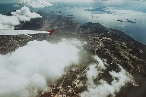 grüner Berg, draußen, Landschaft, Natur, Flugzeug, Luftaufnahme, Flug, Ozean, Meer, Wolke, Transport, Fahrzeug, Brasilien, nuvem, borba, Stadt, beschädigen, Luftfahrzeug, Transportmittel, Tag, keine Leute, fliegend, in der Luft, wolke - himmel, Bewegung, Schönheit in der Natur, Szenen - Natur, Himmel, Wasser, Flugzeugflügel, Reise, Berg, 4K, CC0, gemeinfrei, lizenzfrei