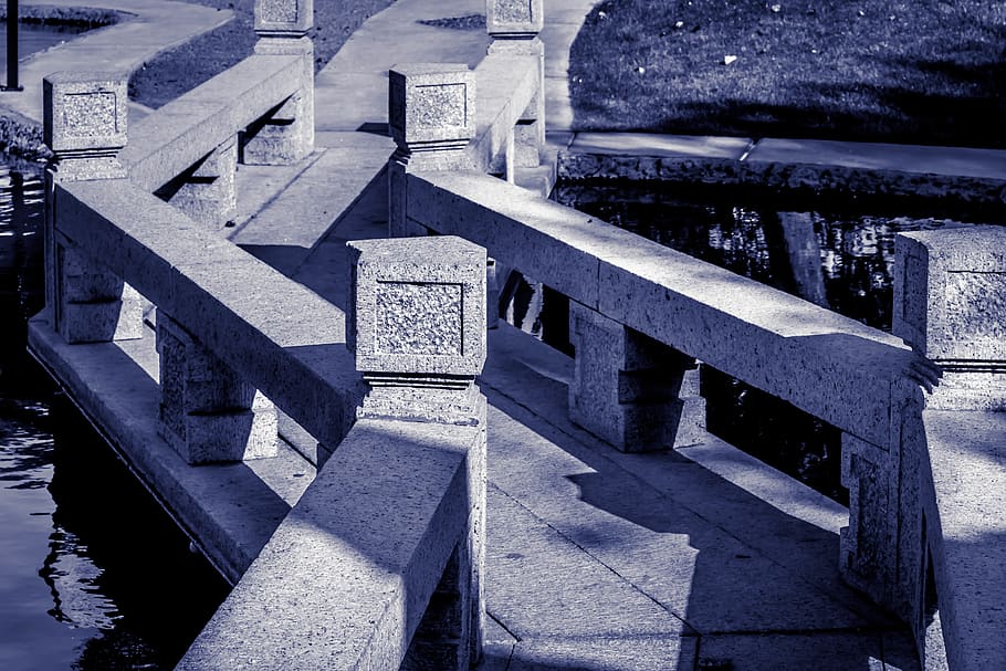pietra, ponte, architettura, struttura costruita, scala, ringhiera, gradini e scale, nessuno, giorno, vista dall'alto, luce del sole, ombra, natura, all'aperto, modello, zigzag, esterno dell'edificio, città, vecchio, connessione, viaggio, legno - materiale, calcestruzzo, 5K
