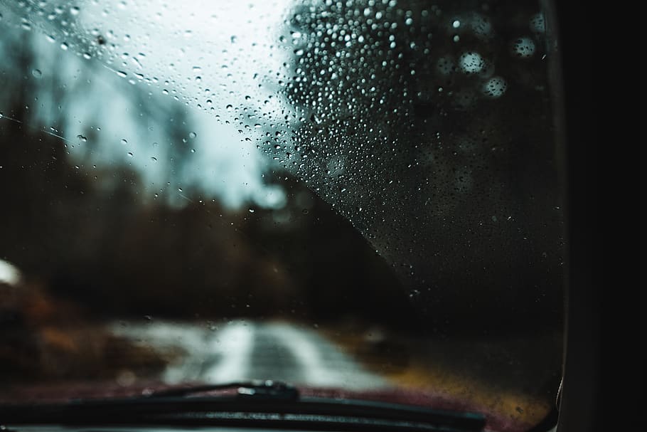 vidre - material, transparent, humit, aigua, tirar, cotxe, finestra, interior del vehicle, a l'interior, pluja, manera de transport, automòbil, interior del cotxe, vehicle terrestre, parabrisa, naturalesa, temporada de pluges, transport, cap gent, gota de pluja, vidre, viatge de carretera, 5K