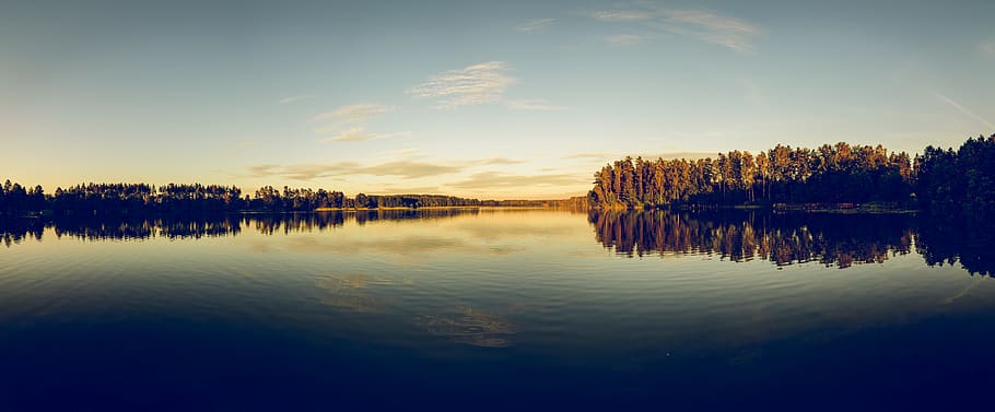 silhuet, træer, ved siden af, legeme, vand, klar, blå, himmel, skyer, daggry, aften, Skov, grøn, horisont, landskab, lys, panorama, afspejling, naturskøn, sindsro, sommer, solnedgang, sø, ro, træ, scenics - natur, rolig scene, skønhed i naturen, havnefronten, natur, ingen mennesker, plante, sky - himmel, ikke-urbane scene, idyllisk, dag, symmetri, udendørs, refleksions søen, 8K