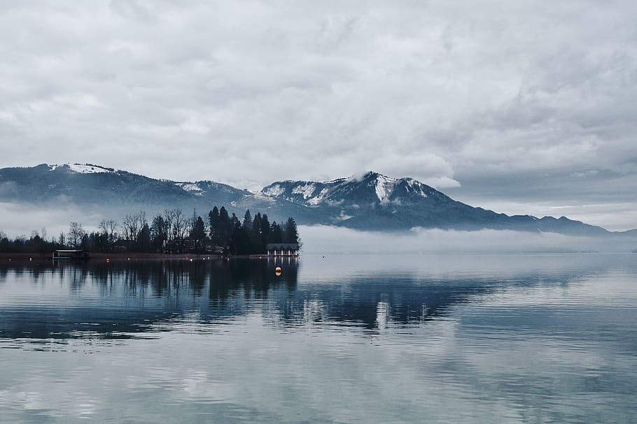 Austràlia, strobl, bosc, muntanya, neu, arbres, aigua, fons de pantalla, núvol, llac, escenics - natura, bellesa a la natura, cel, tranquil·litat, escena tranquil·la, reflexió, núvol - cel, davant del mar, idíl·lic, escena no urbana, temperatura de fred, cap gent, naturalesa, hivern, dia, Serra, a l'aire lliure, muntanya nevada, llac de reflexió, 2K