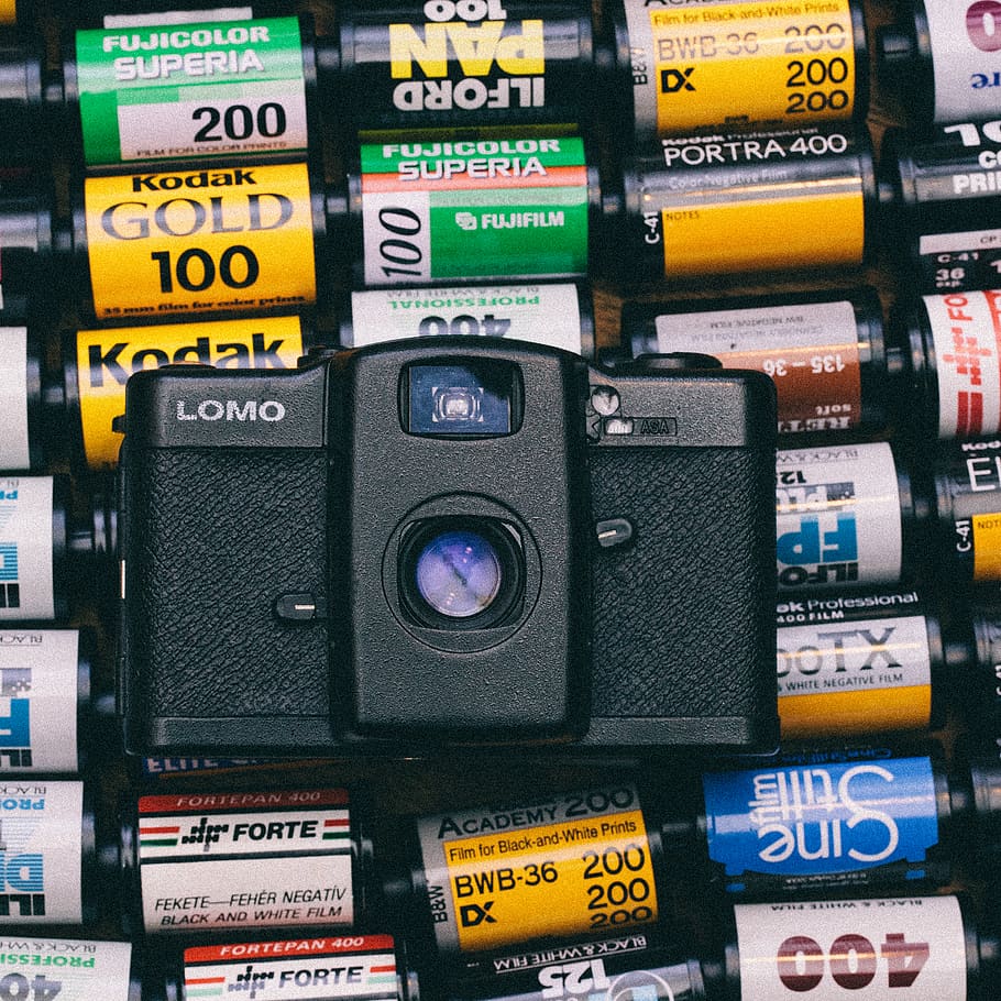 negre, lomo camera, superior, pel·lícules fotogràfiques, analògic, càmera, primer pla, comerç, compacte, dades, disseny, electrònica, Finances, indústria, diners, fotografia, símbol, tecnologia, vintage, World Wide Web, marc complet, cap gent, multicolor, text, fons, a l'interior, comunicació, nombre, natura morta, temes de fotografia, elecció, guió occidental, en fila, polsador, variació, informació, mitjà d'informació, càmera - equip fotogràfic, 2K