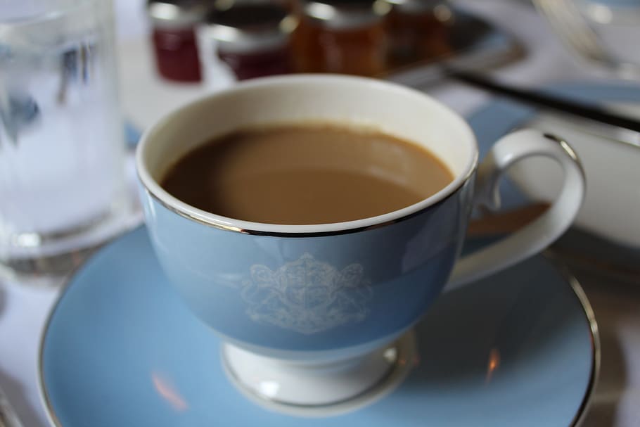 cafè, elegant, orient express, beure, tassa, menjar i beguda, refresc, plat, vaixella, te, taula, te - beguda calenta, tassa de cafè, cafè - beguda, a l'interior, beguda calenta, tassa de te, frescor, primer pla, cap gent, centrar-se en primer pla, begudes sense alcohol, 5K