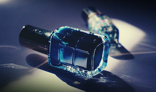 blue, nail, polish, bottle, background, blur, close-up, colors, container, cosmetics, glass, liquid, reflection, focus on foreground, hand, indoors, human hand, single object, human body part, shadow, holding, technology, nature, one person, glass - material, human finger, finger, arts culture and entertainment, still life, drink, luxury, 5K, CC0, public domain, royalty free