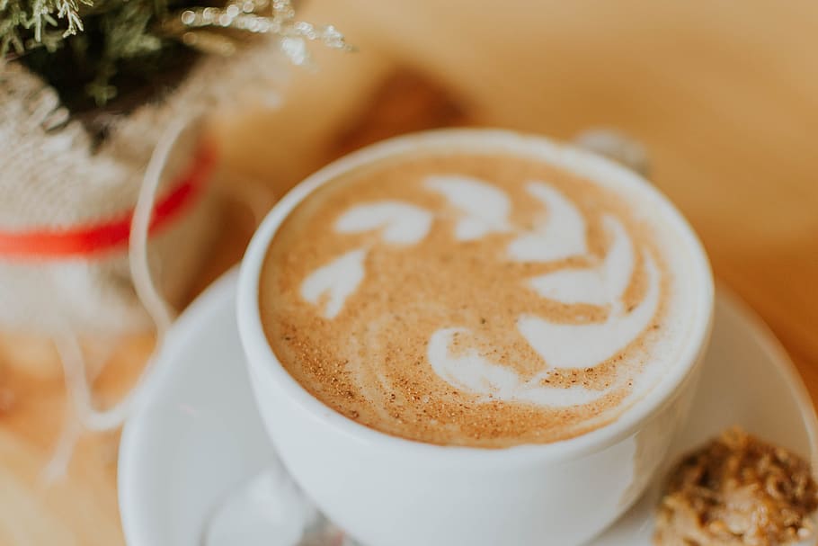 cappuccino, káva, vzor, suchar, jídlo, cookie, napít se, horký, bílý, pohár, džbánek, jídlo a pití, káva - nápoj, občerstvení, pěnivý nápoj, kávový šálek, horký nápoj, pěna umění, latte, detail, tvořivost, nikdo, stálý život, uvnitř, nádobí, 4K